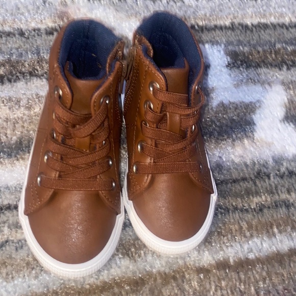 New High Top size 6 - Picture 4 of 6